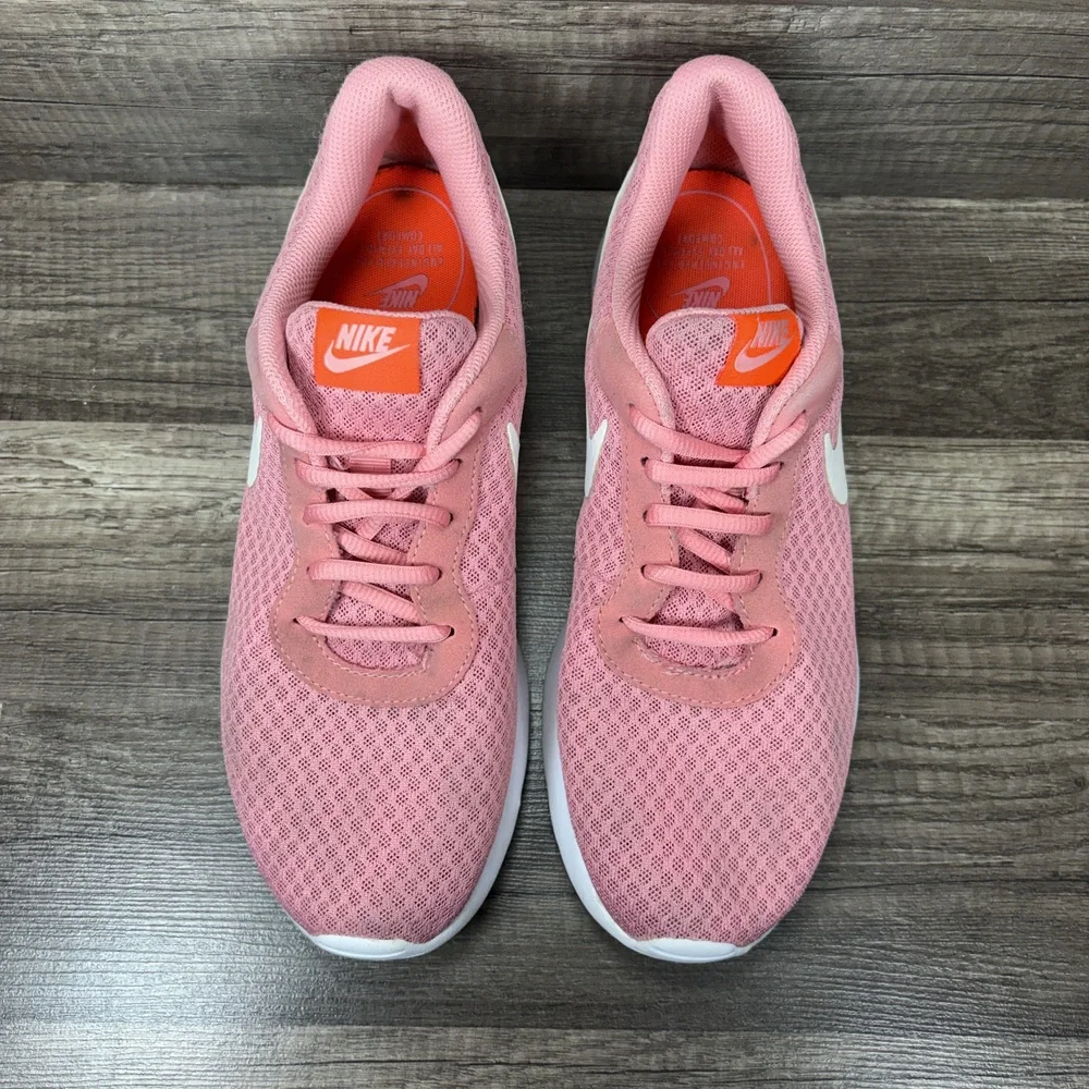 Nike Tanjun Pink Womens US Size 9 EUR 40.5 812655-600 Running Shoes